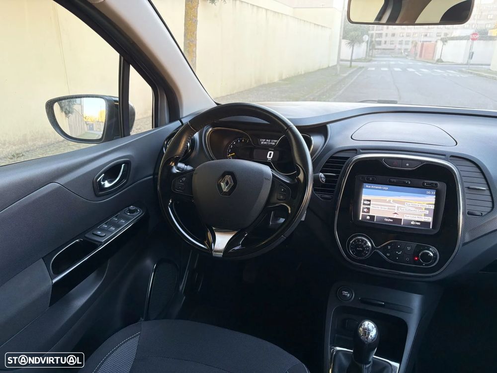 Renault Captur 0.9 TCE Exclusive - 24