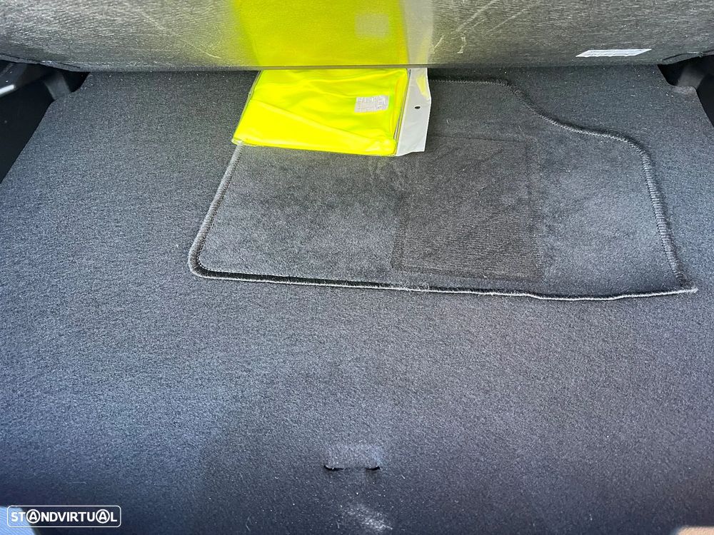 Peugeot 2008 PureTech 130 EAT8 Allure - 43