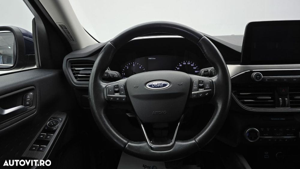 Ford Kuga - 16