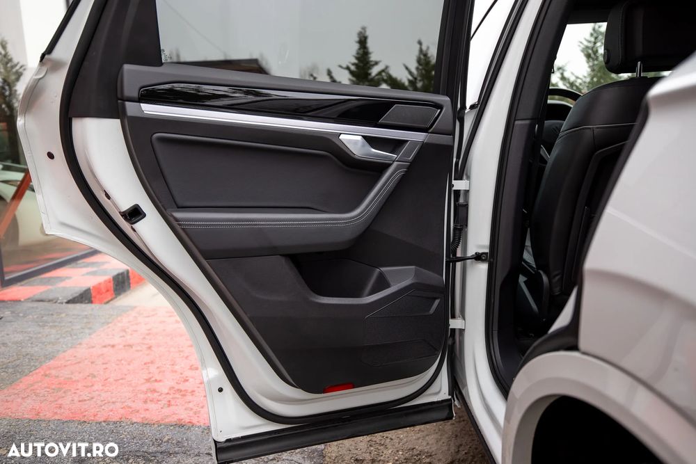 Volkswagen Touareg 3.0 V6 TSI OPF 4Motion Aut. R-Line - 7