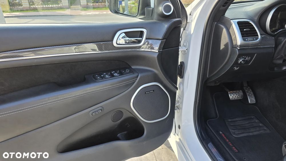 Jeep Grand Cherokee 6.4 V8 Hemi 4WD Automatik SRT - 16