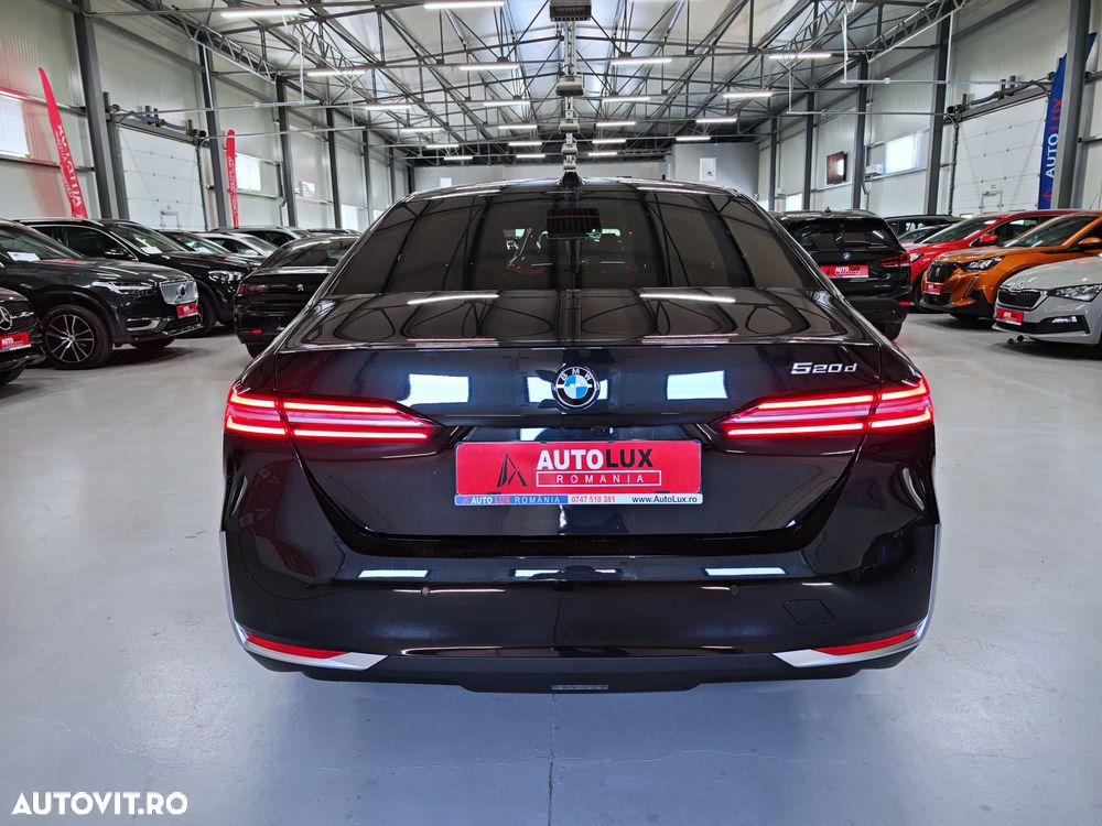 BMW Seria 5 520d Aut. - 35