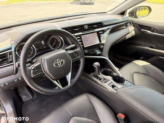 Toyota Camry 2.5 Hybrid Prestige CVT - 18
