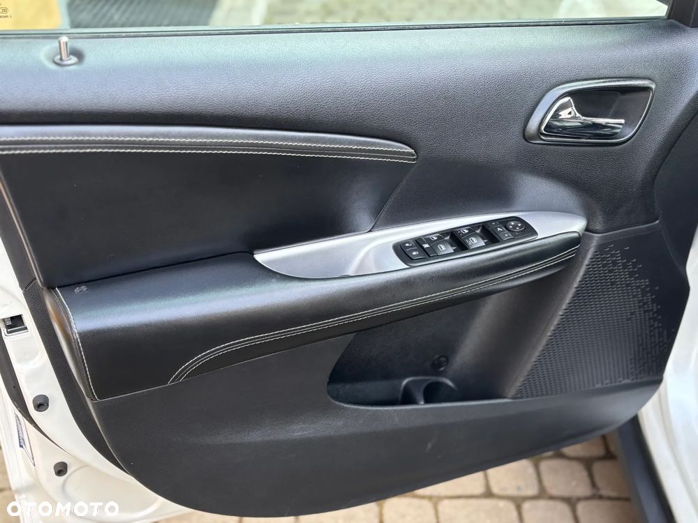 Fiat Freemont 2.0 Multijet 16V DPF Automatik Allrad Lounge - 8