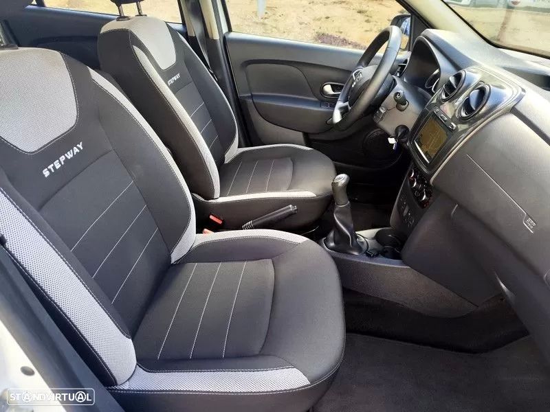 Dacia Logan MCV 1.5 Blue dCi Stepway - 6