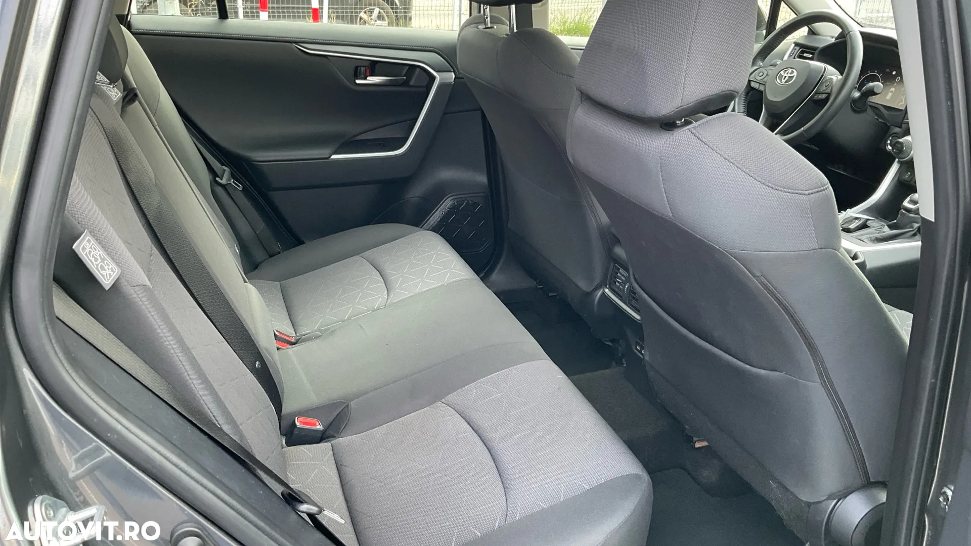 Toyota RAV4 - 22