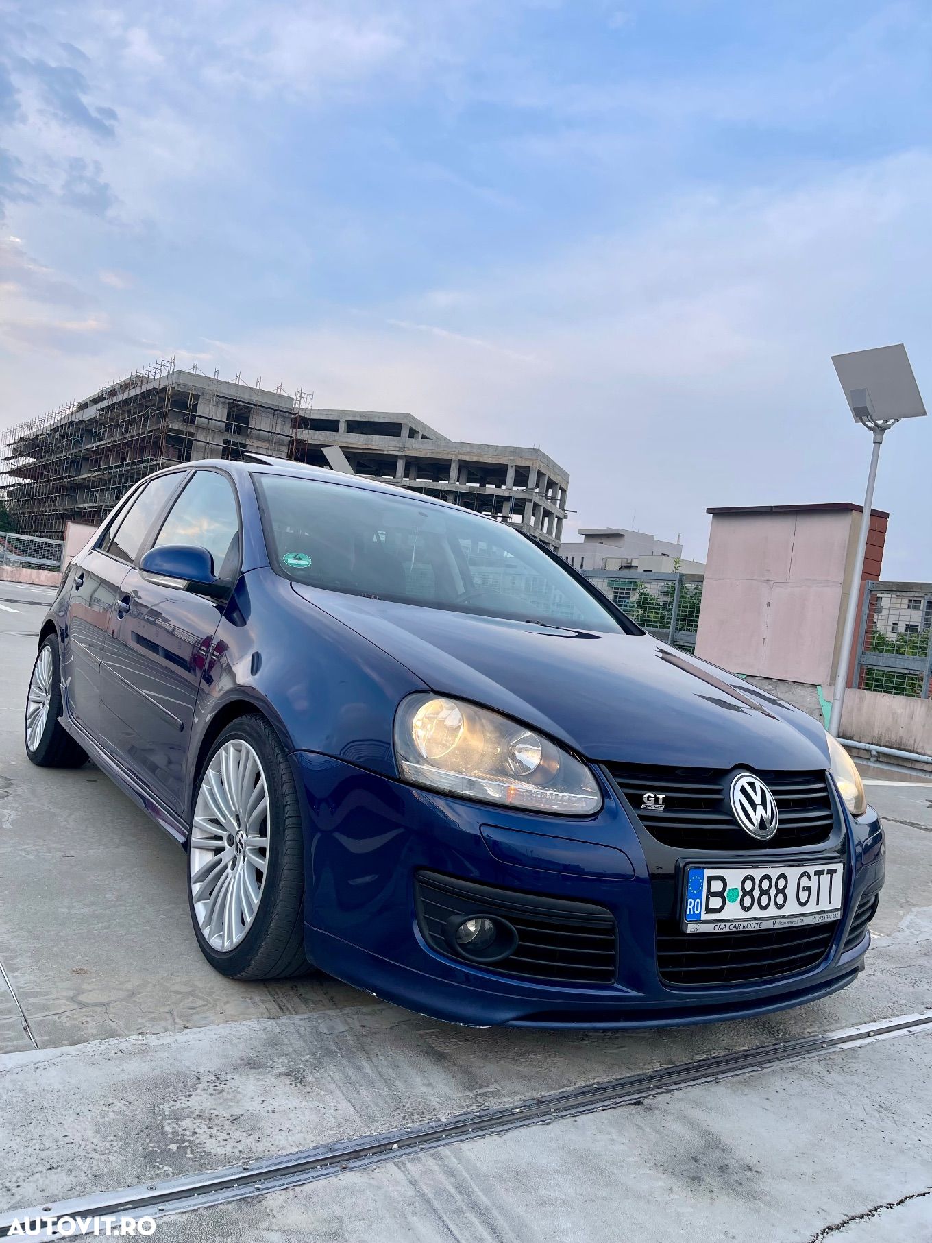 Volkswagen Golf 2.0 TDI GT Sport - 1