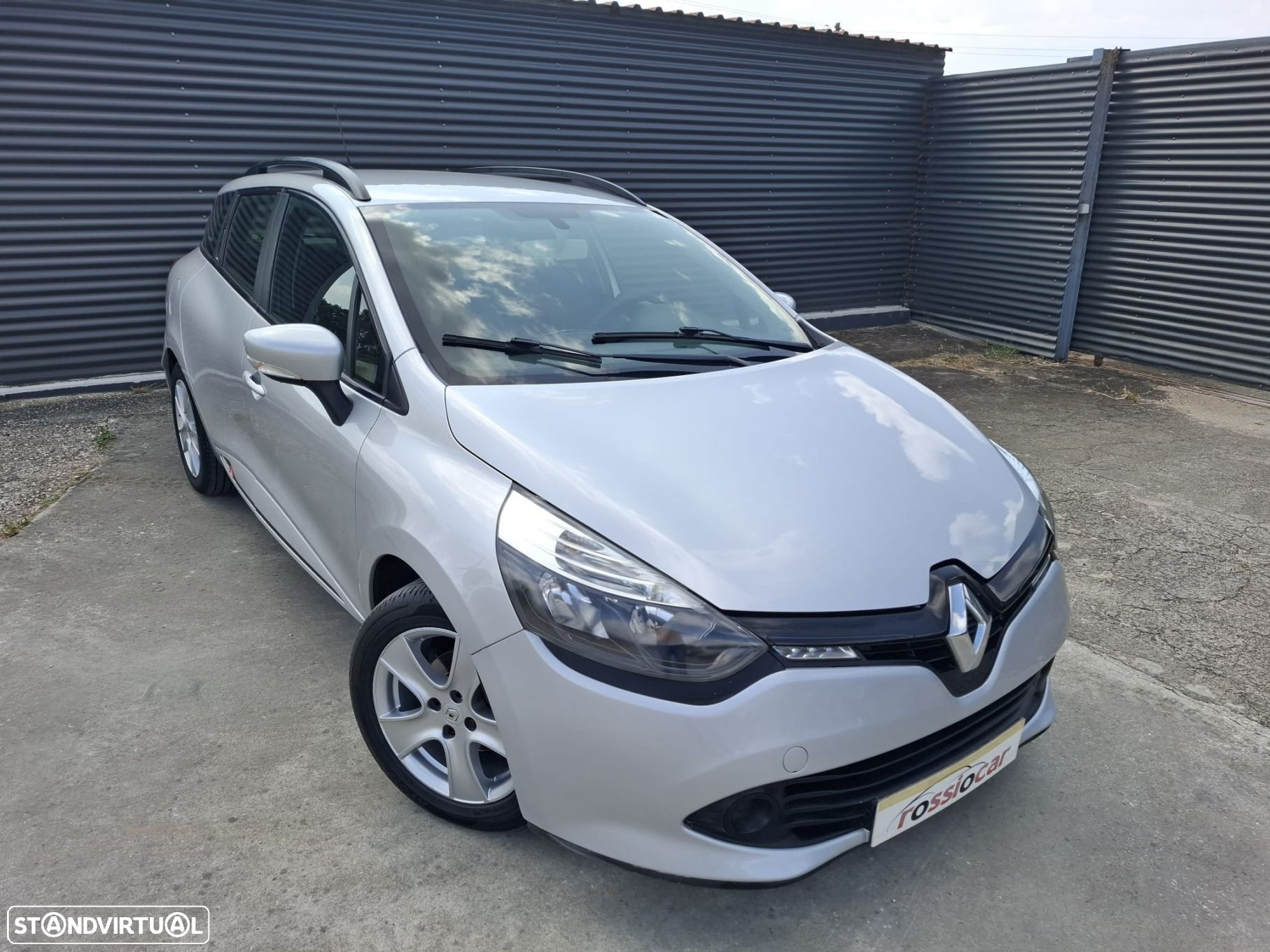 Renault Clio Sport Tourer dCi 75 Stop & Start Expression - 4