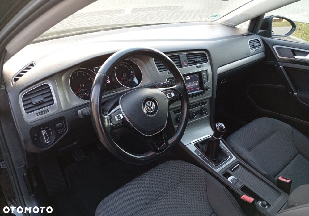 Volkswagen Golf - 19