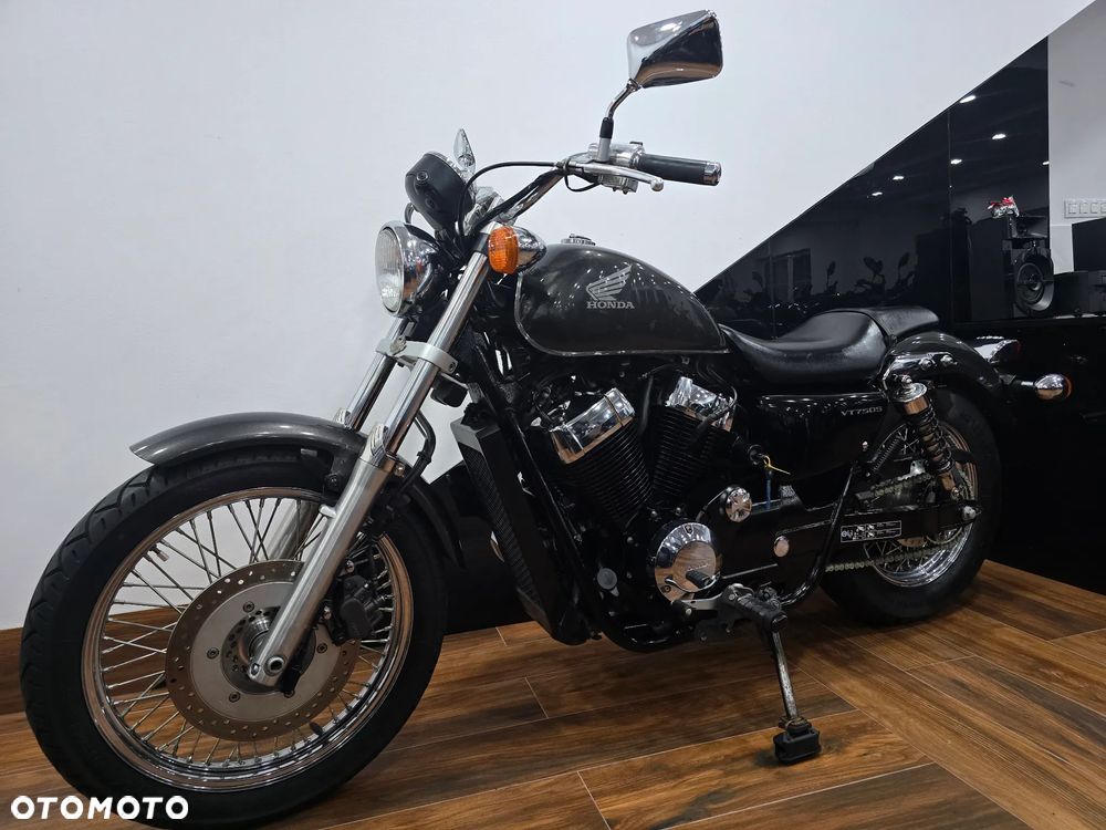 Honda Shadow - 5