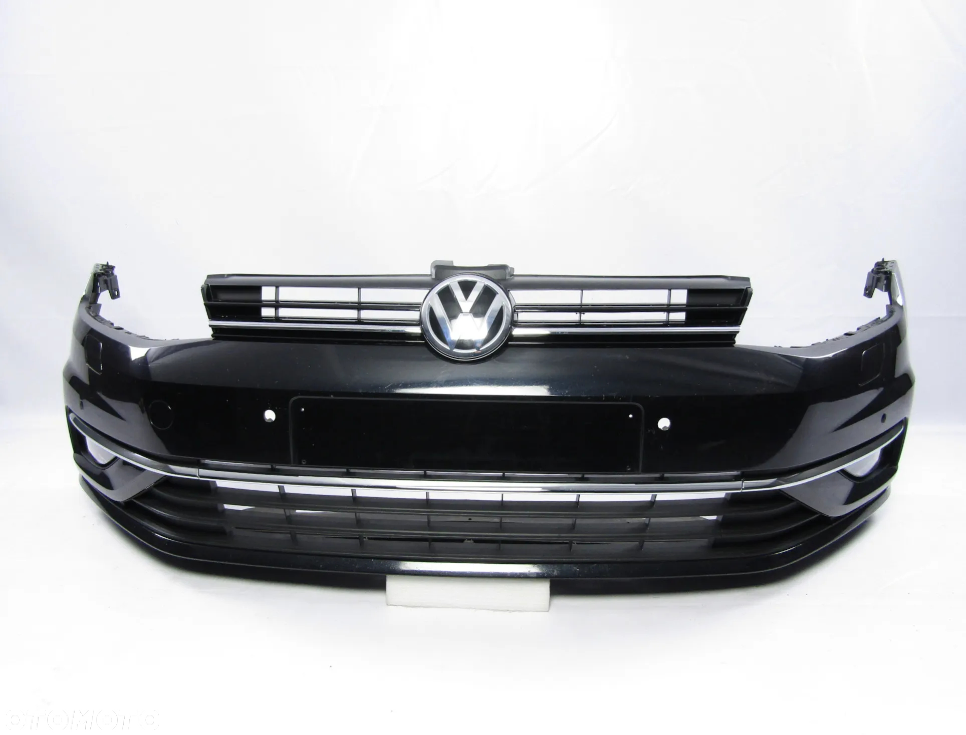 Zderzak przedni VW Golf 7 17 - 20 Sprysk. / Pdc-6 LC9X - 6