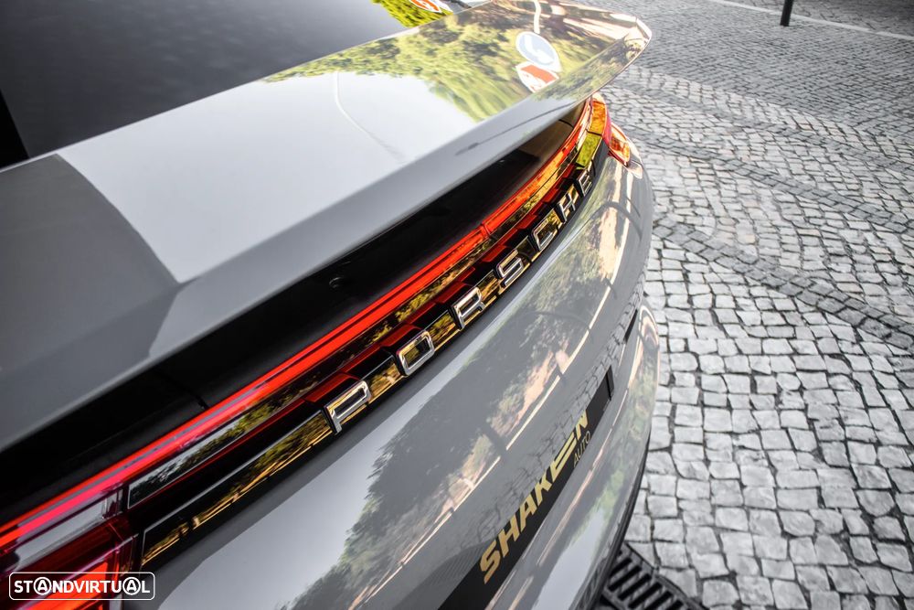 Porsche Panamera 4 E-Hybrid - 11