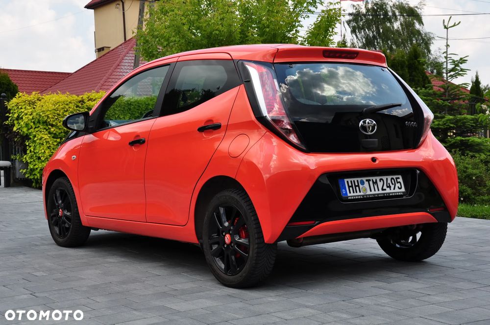 Toyota Aygo x-cite - 13