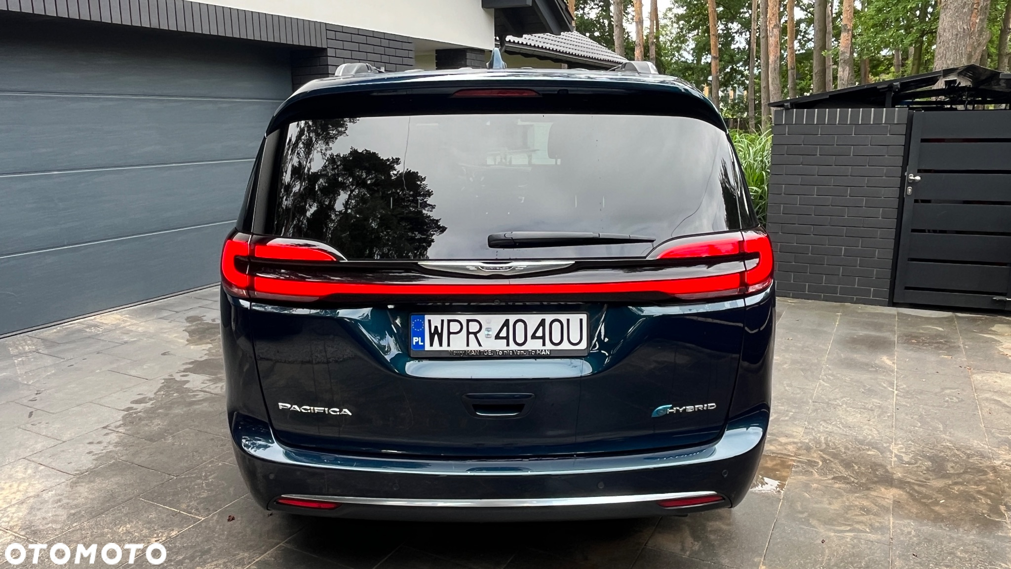 Chrysler Pacifica - 15