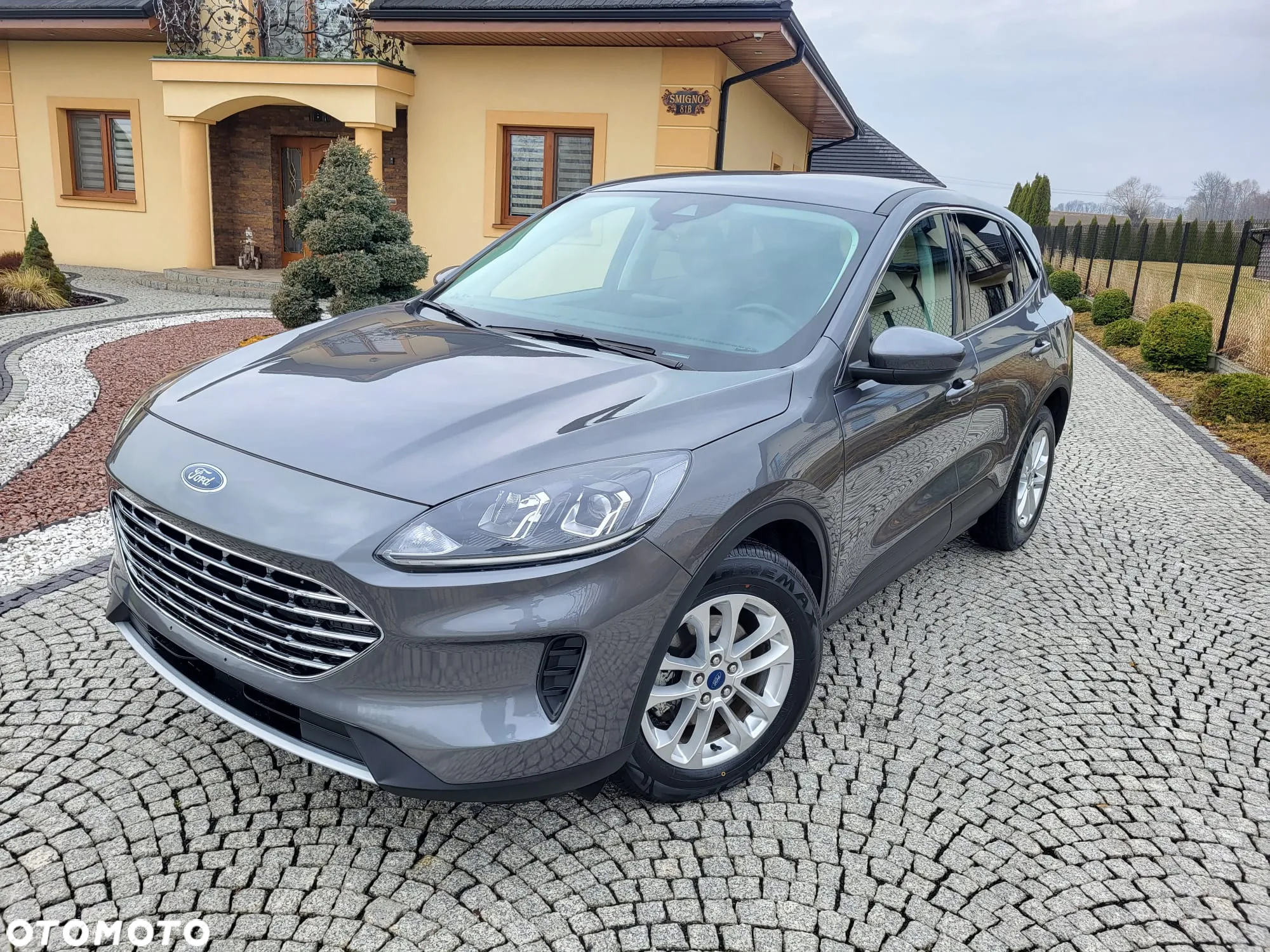 Ford Kuga - 13