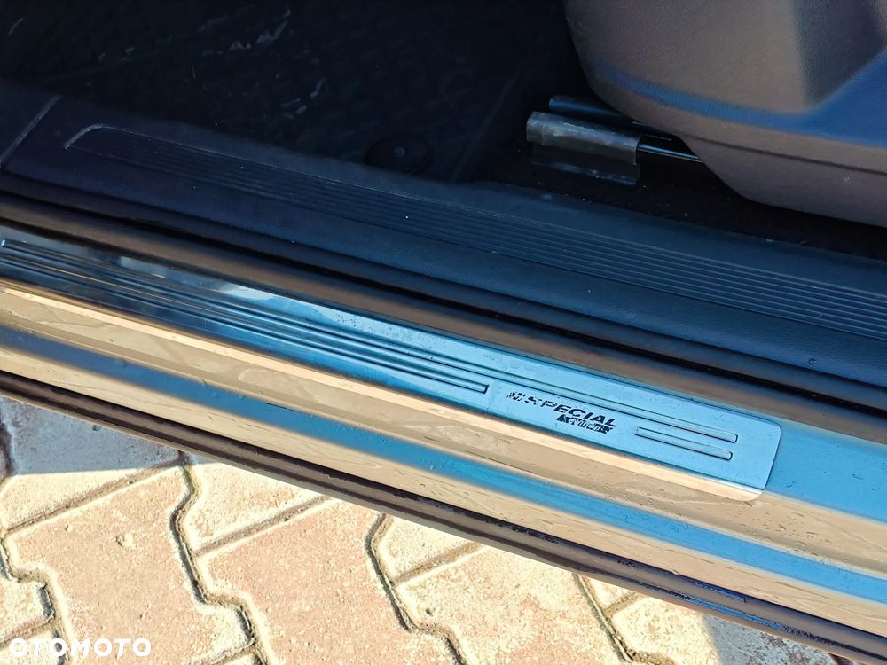 Volkswagen Tiguan 2.0 TDI BMT SCR 4Mot Comfortline DSG - 11