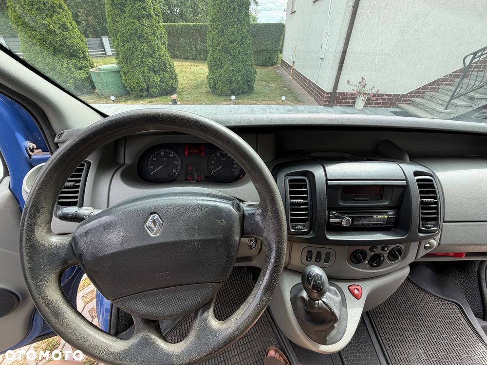 Renault TRAFIC - 16