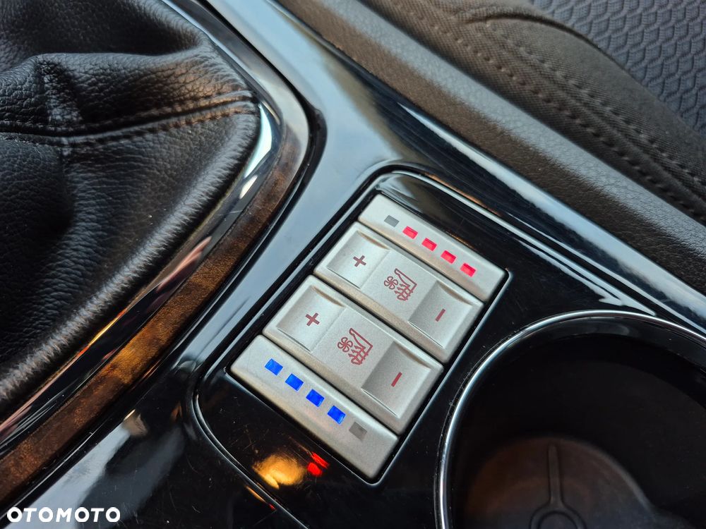 Ford Mondeo 2.0 Ghia Executive - 27