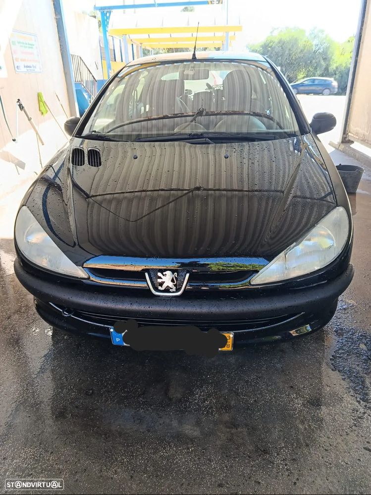 Peugeot 206 1.1 XT - 1