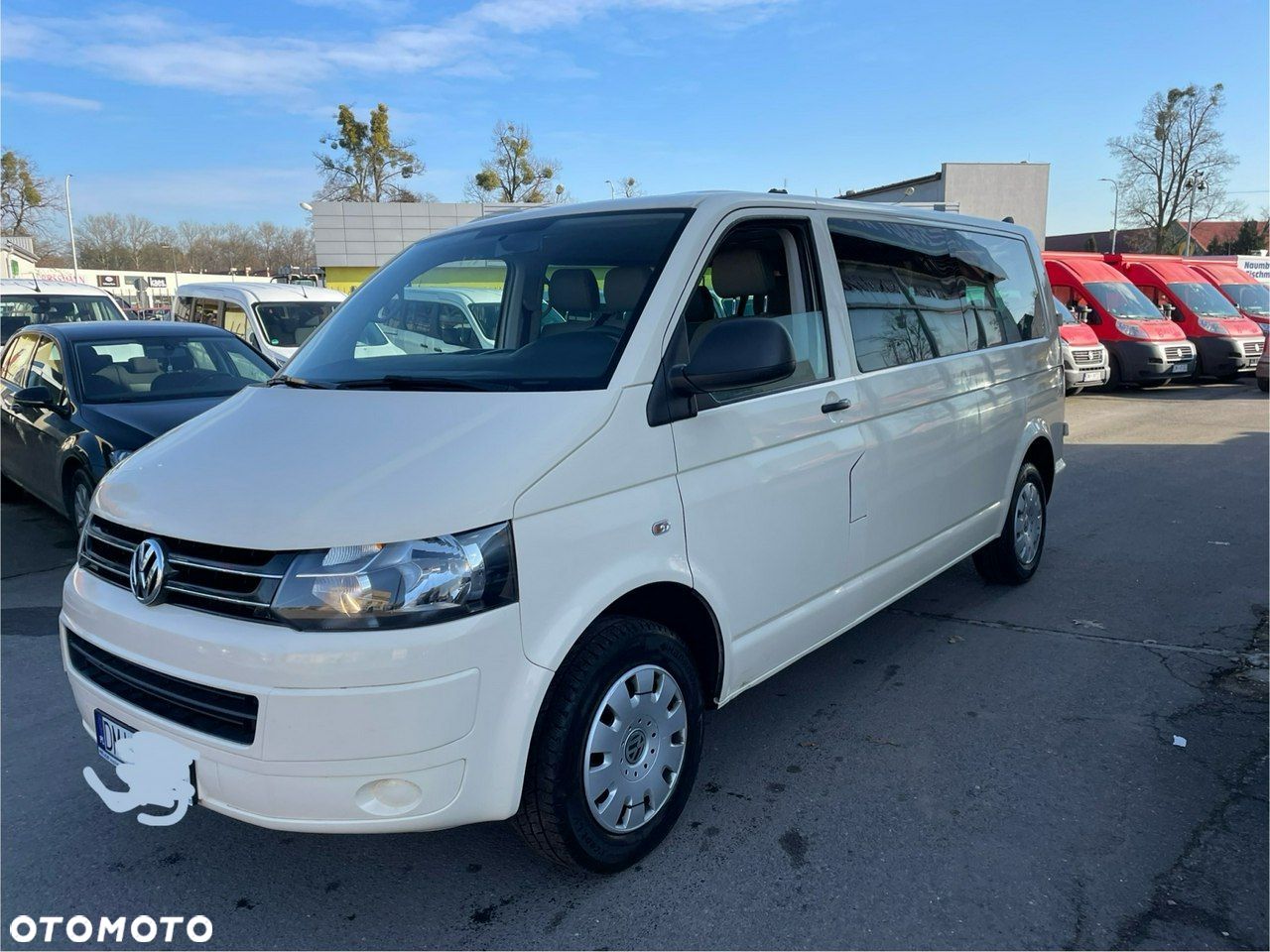 Volkswagen Caravelle - 1