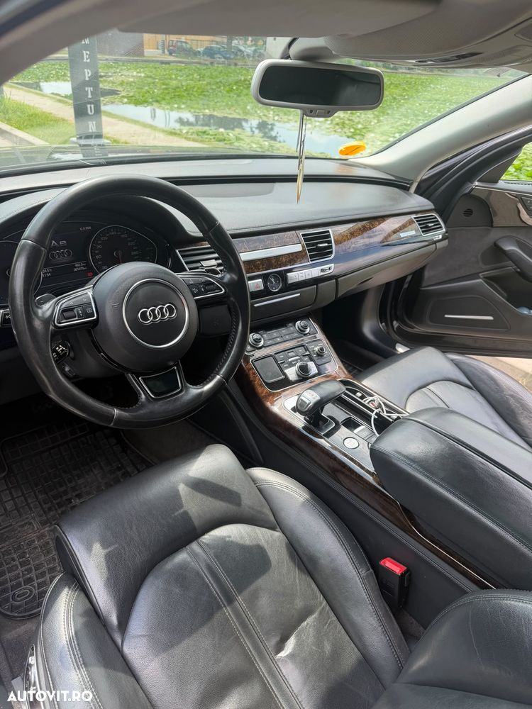 Audi A8 - 5