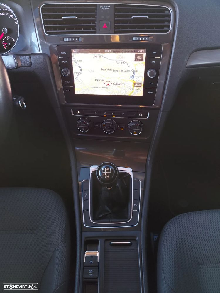 VW Golf Variant 1.6 TDi Confortline - 26
