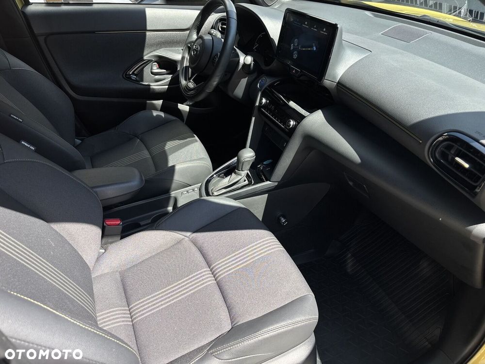 Toyota Yaris Cross Hybrid 1.5 Adventure - 15