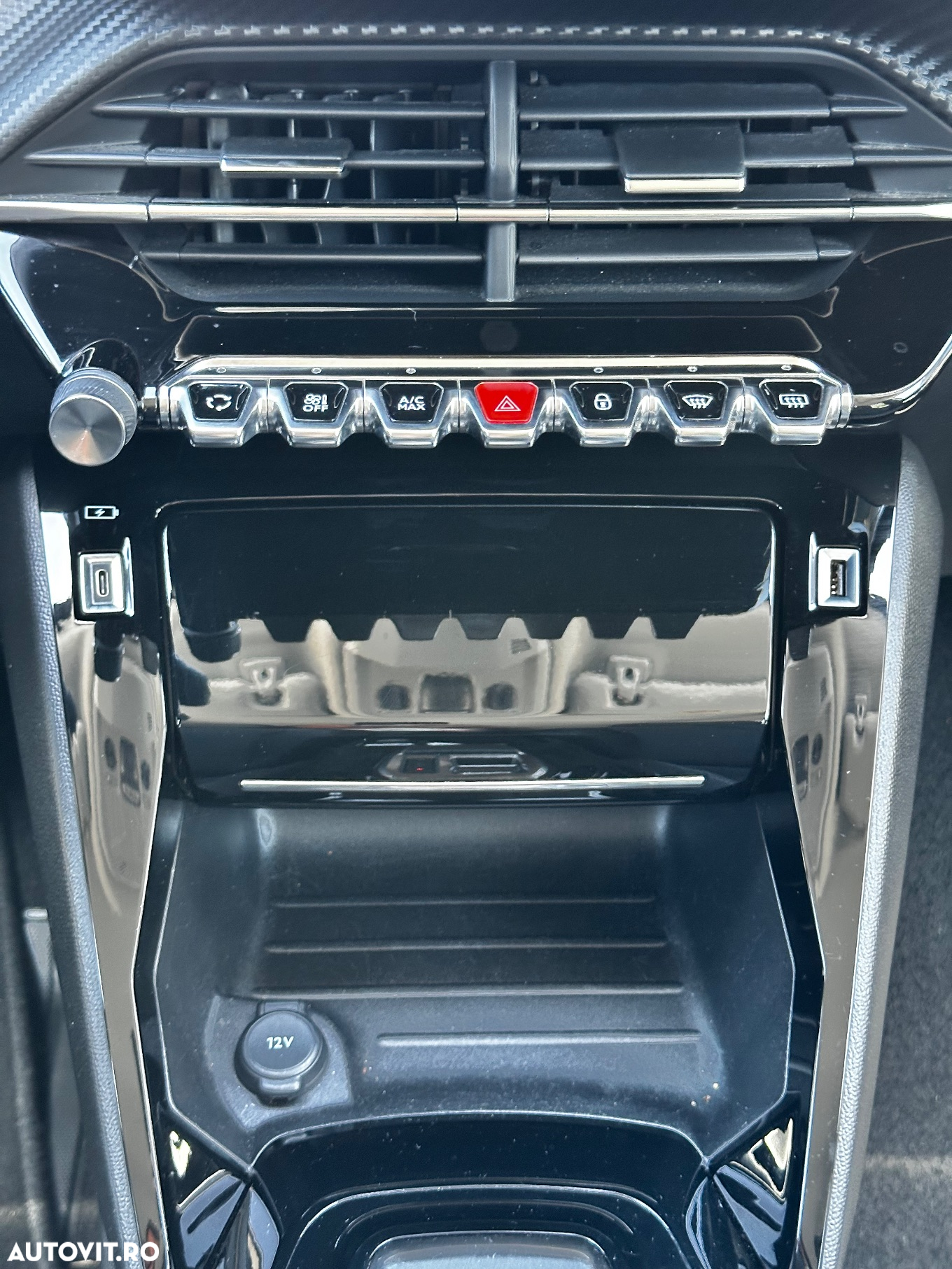 Peugeot 2008 1.5 BlueHDI 130 S&S EAT8 Allure - 11