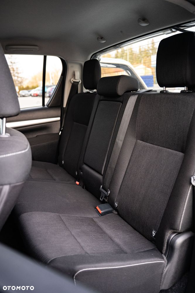 Toyota Hilux 2.4 D-4D Double Cab SR5 4x4 - 24