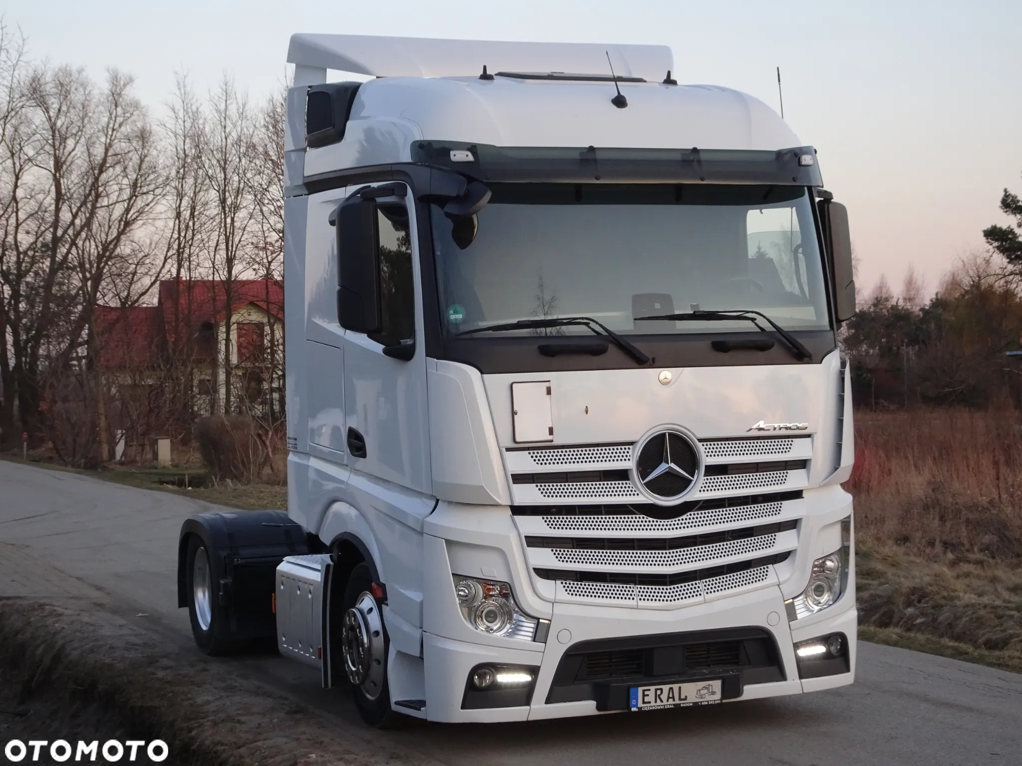 Mercedes-Benz Actros 1845 z Niemiec idealny serwisowany Lowdeck - 9