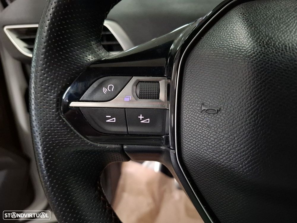 Peugeot 3008 1.5 BlueHDi GT Line - 16