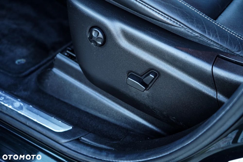 Jeep Grand Cherokee - 19
