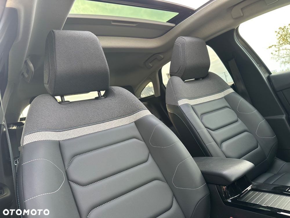 Citroën C4 BlueHDi 130 Stop&Start EAT8 SHINE - 13