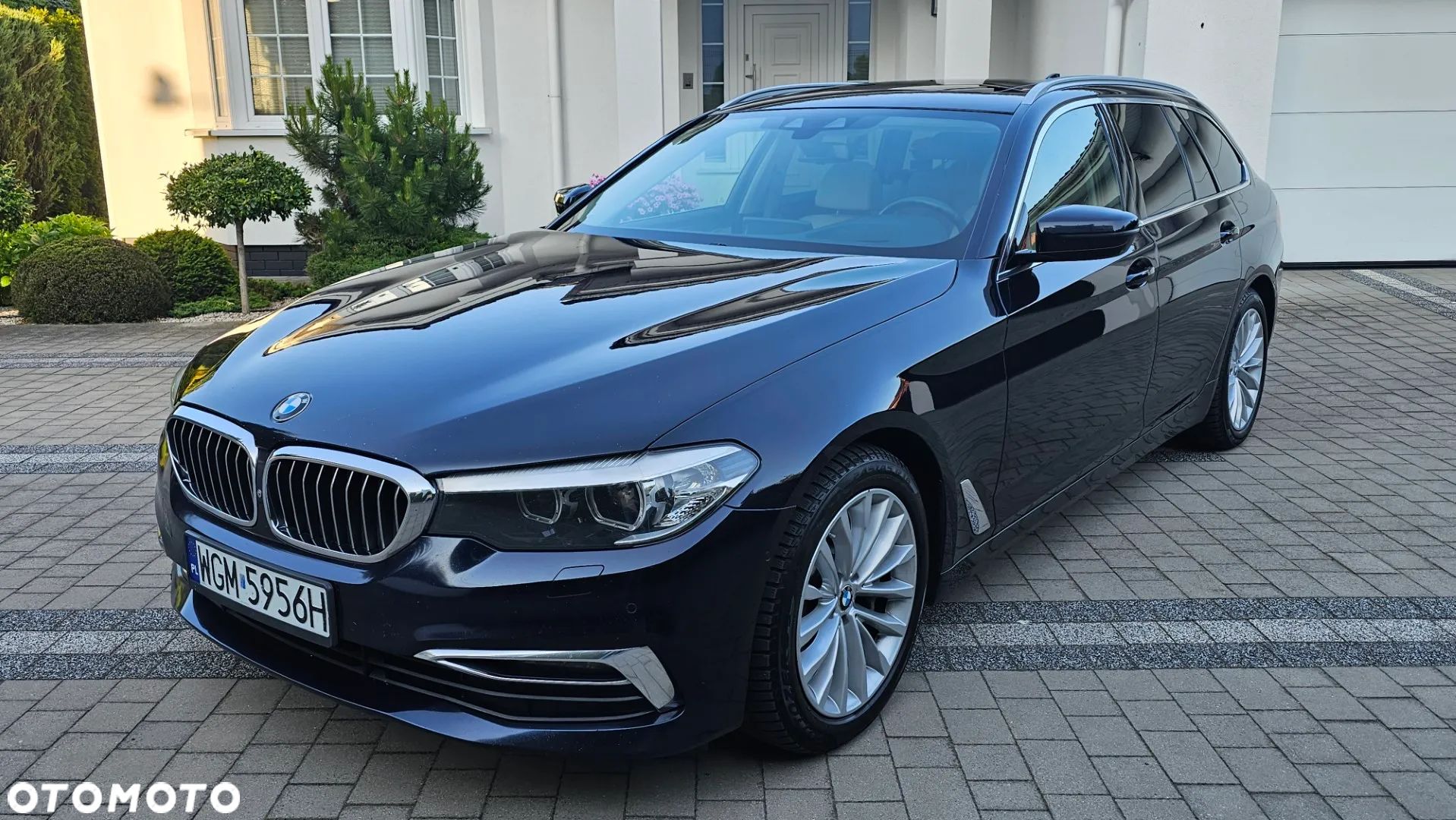 BMW Seria 5 530d xDrive Luxury Line - 1