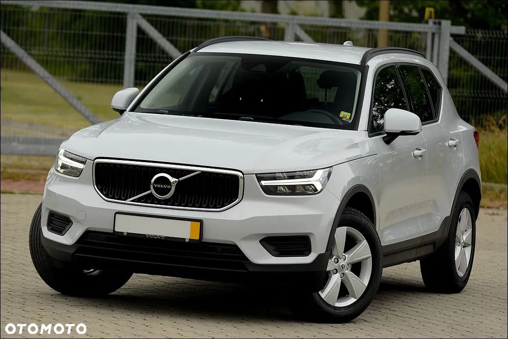 Volvo XC 40 D3 SCR Momentum - 4