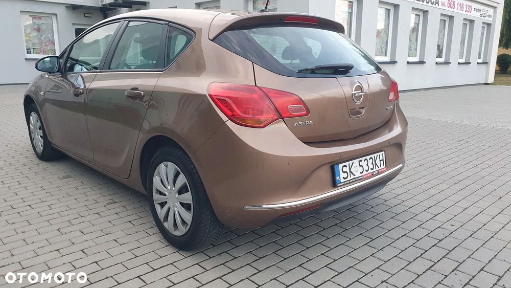Opel Astra - 16