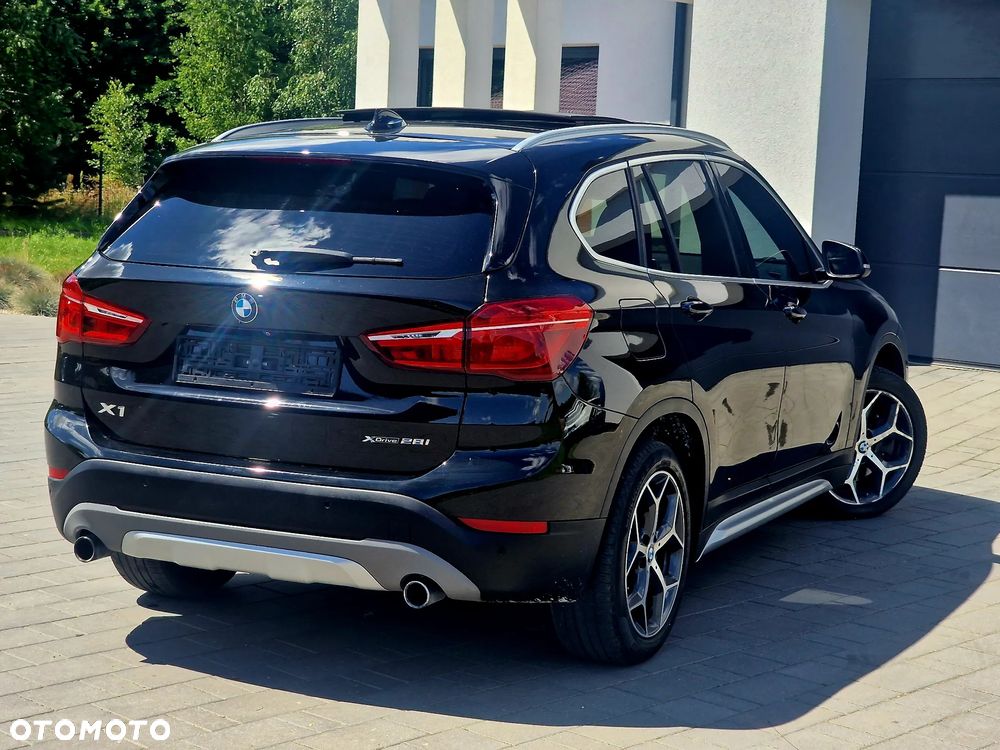 BMW X1 xDrive25i xLine - 10
