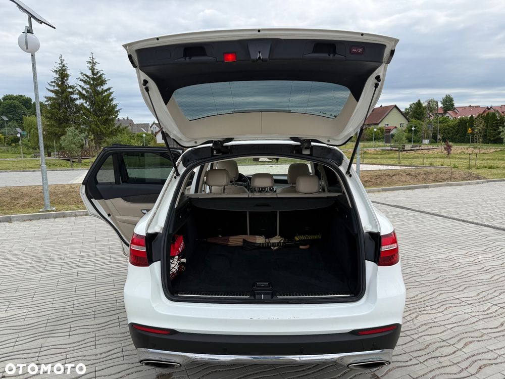 Mercedes-Benz GLC 300 4-Matic - 16