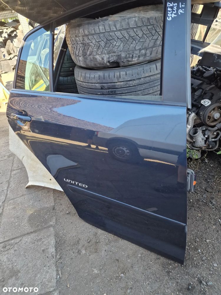 Drzwi  prawy tył  vw golf  V  I  VI  plus  w  kolorze  LC5F - 4