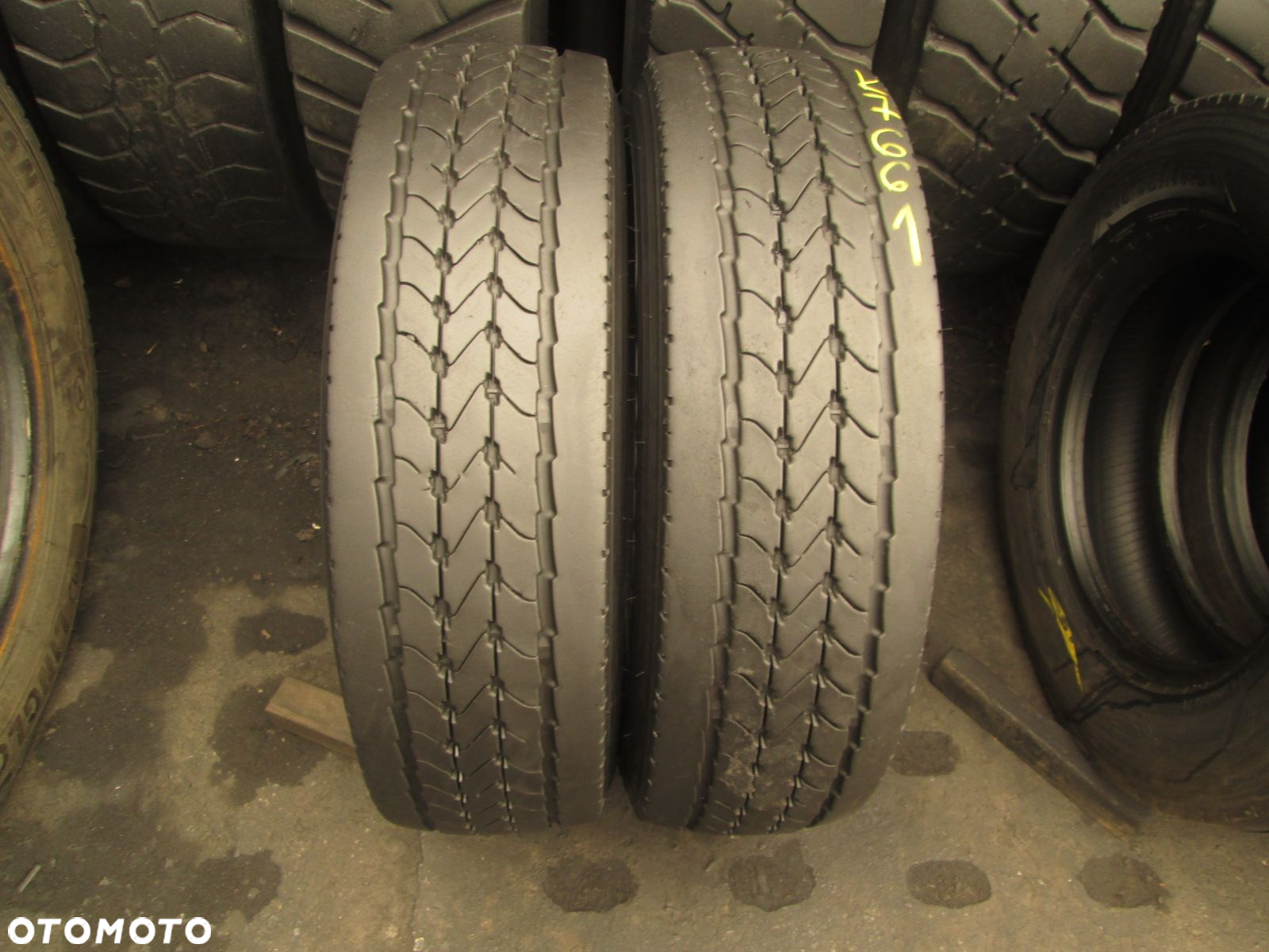 Opony 215/75R 17.5 Goodyear KMAX S. Opony ciężarowe - 2