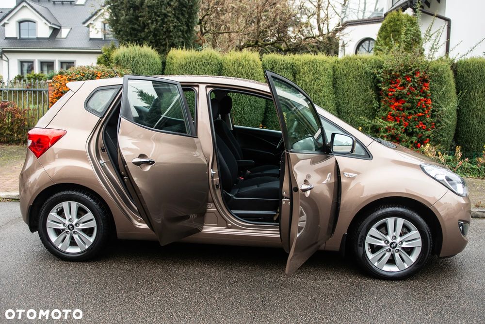 Hyundai ix20 1.4 blue Comfort - 8