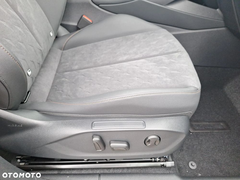 Cupra Terramar 1.5 eTSI mHEV DSG - 16