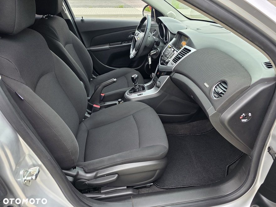 Chevrolet Cruze 1.4T LT+ - 19