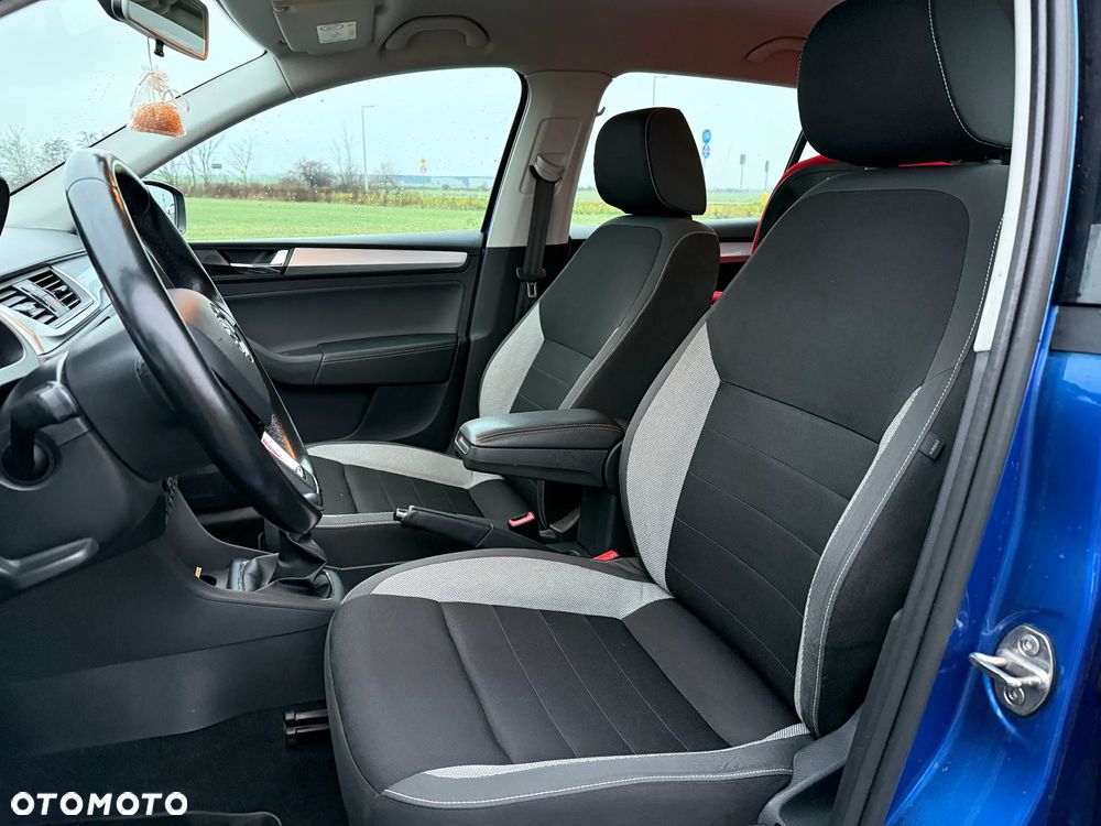 Skoda RAPID 1.0 TSI Ambition - 8