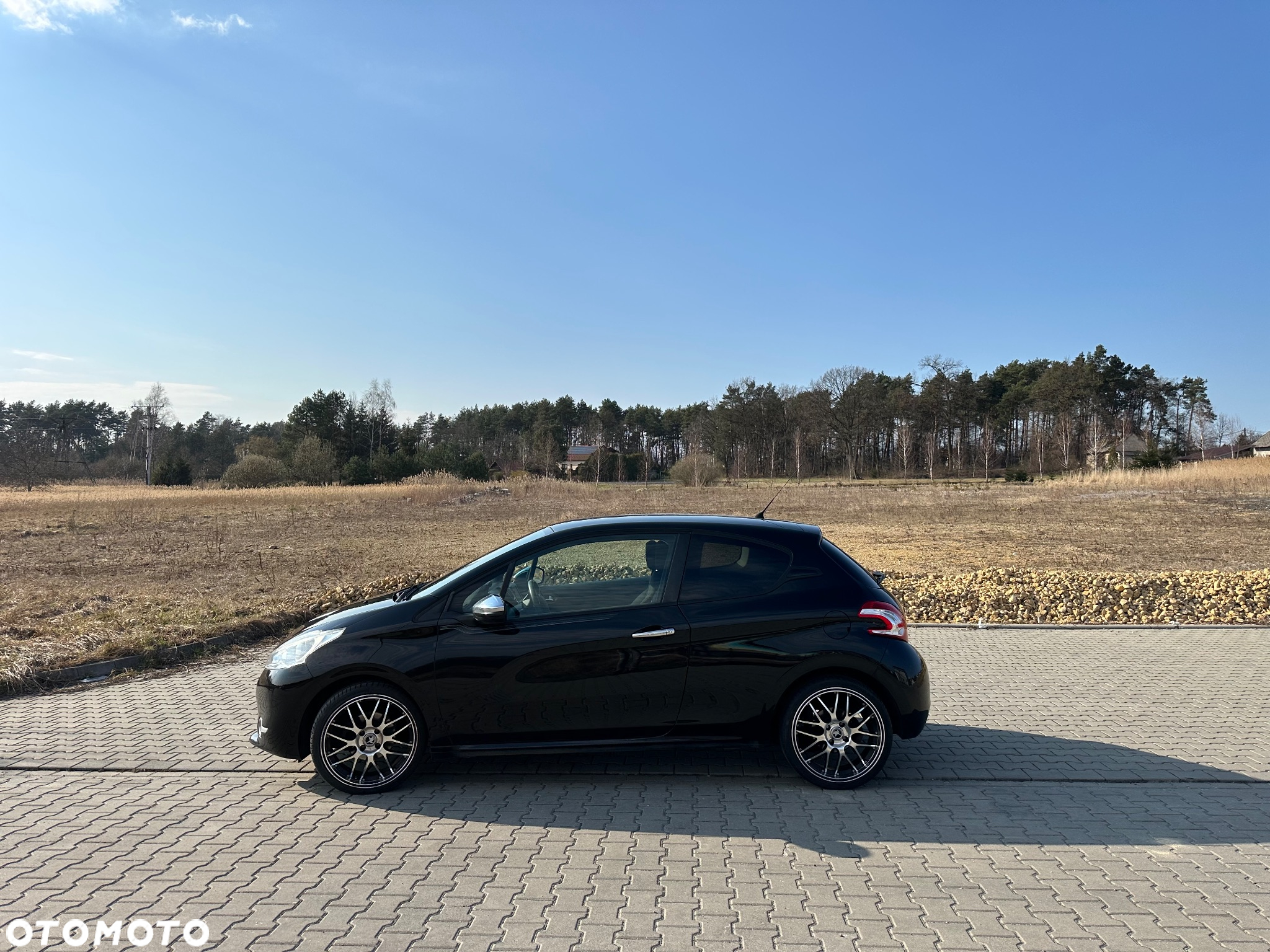 Peugeot 208 1.6 e-HDi Active STT - 5