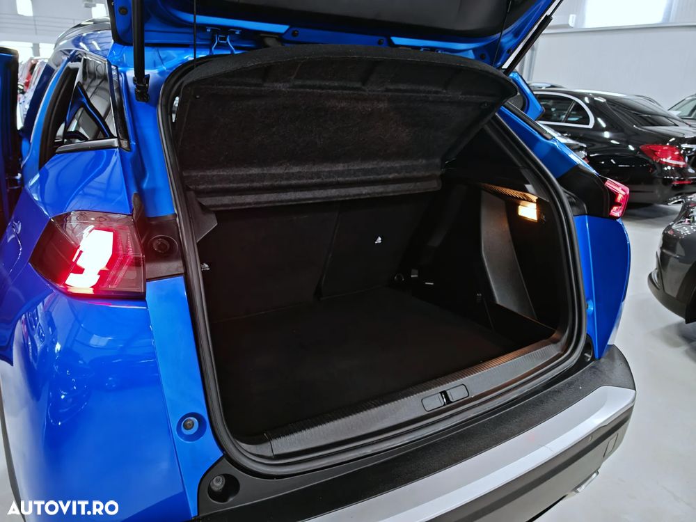 Peugeot 2008 PureTech 130 EAT8 Allure - 32