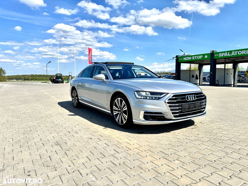 AUDI A8