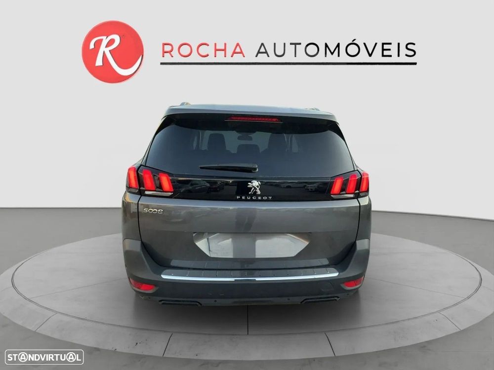 Peugeot 5008 - 5