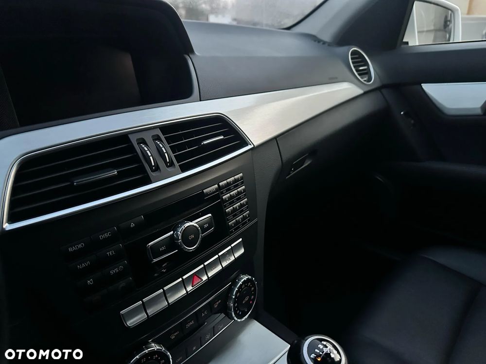 Mercedes-Benz Klasa C 200 CDI BlueEff Elegance - 9