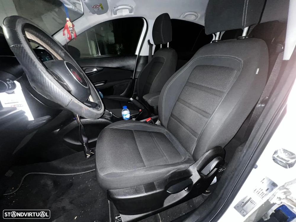 Fiat Tipo 1.6 M-Jet Lounge J17 DCT - 10